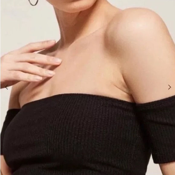 Off The Shoulder Ribbed Tube Crop Top with sleeves in Black White & Blue - Picture 7 of 7